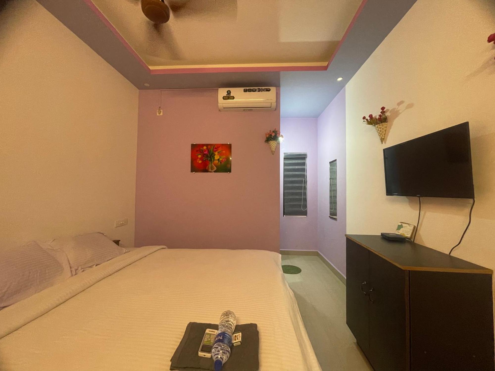 Nilastay Emirates Kazhakuttam Bagian luar foto